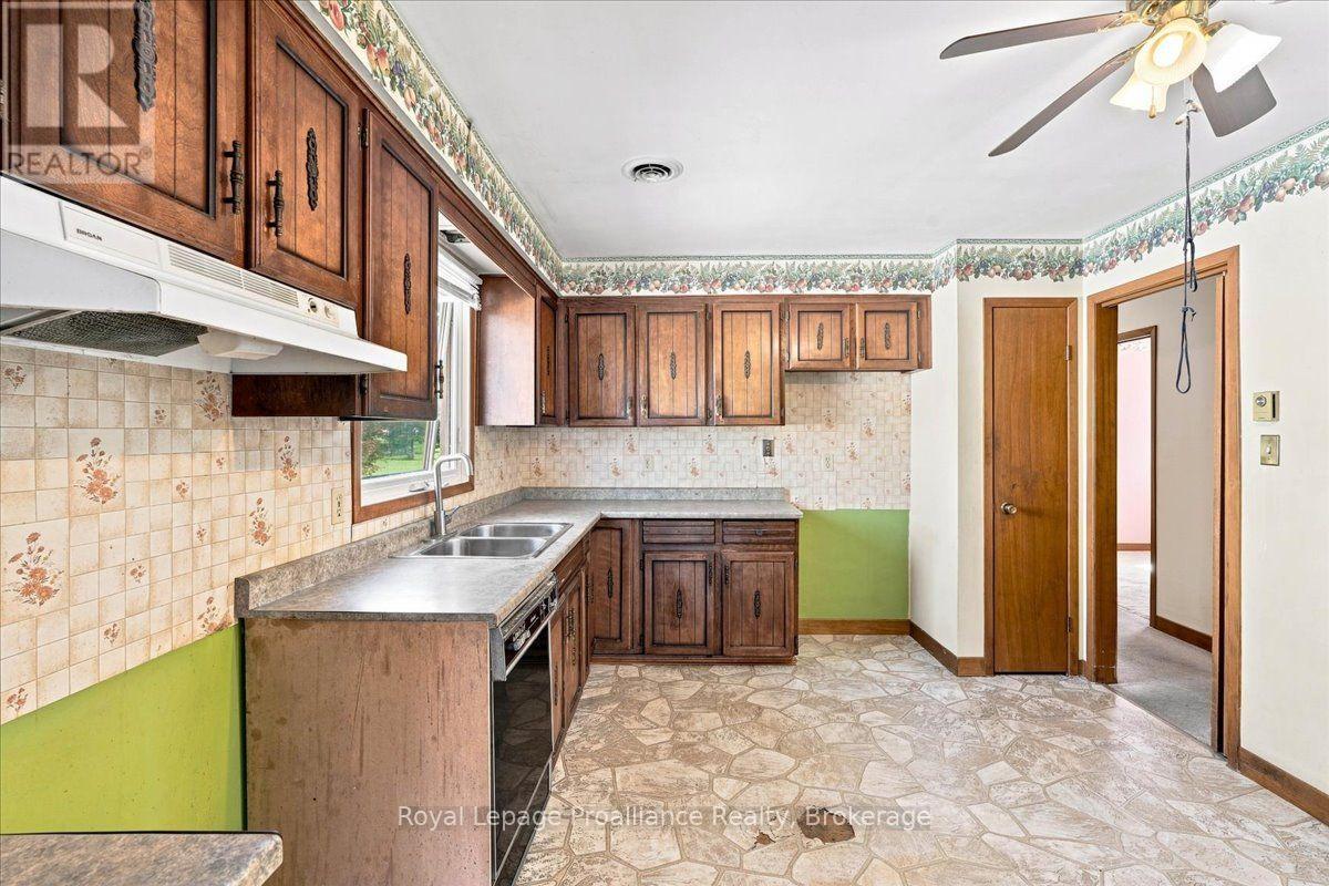 28 Kensington Crescent, Belleville, Ontario  K8P 4T3 - Photo 16 - X13758386