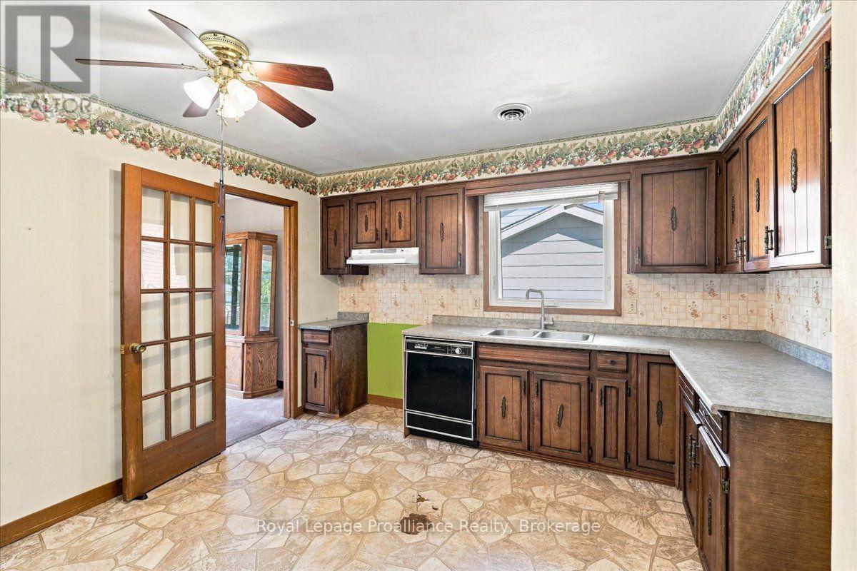 28 Kensington Crescent, Belleville, Ontario  K8P 4T3 - Photo 17 - X13758386