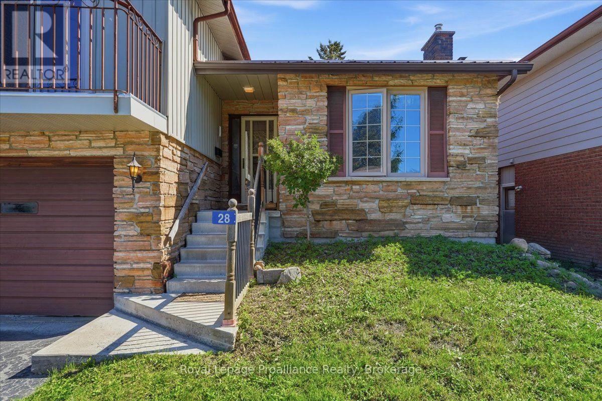 28 Kensington Crescent, Belleville, Ontario  K8P 4T3 - Photo 3 - X13758386