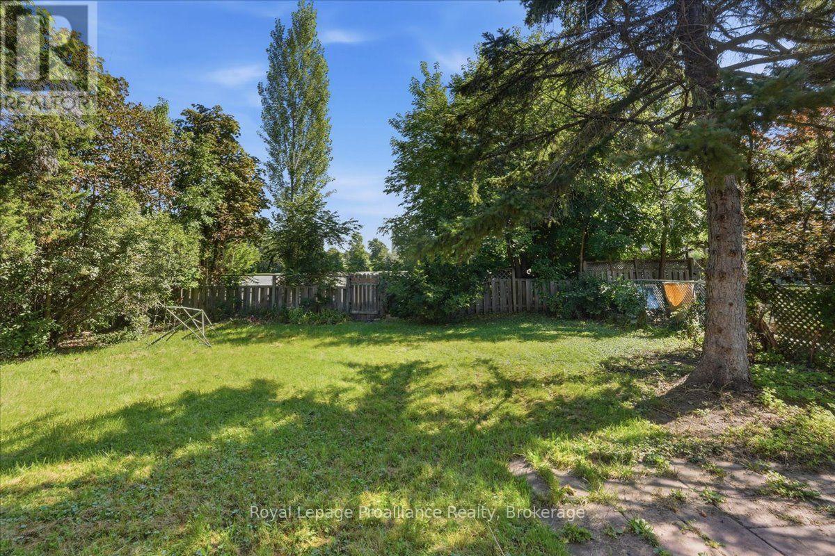 28 Kensington Crescent, Belleville, Ontario  K8P 4T3 - Photo 35 - X13758386