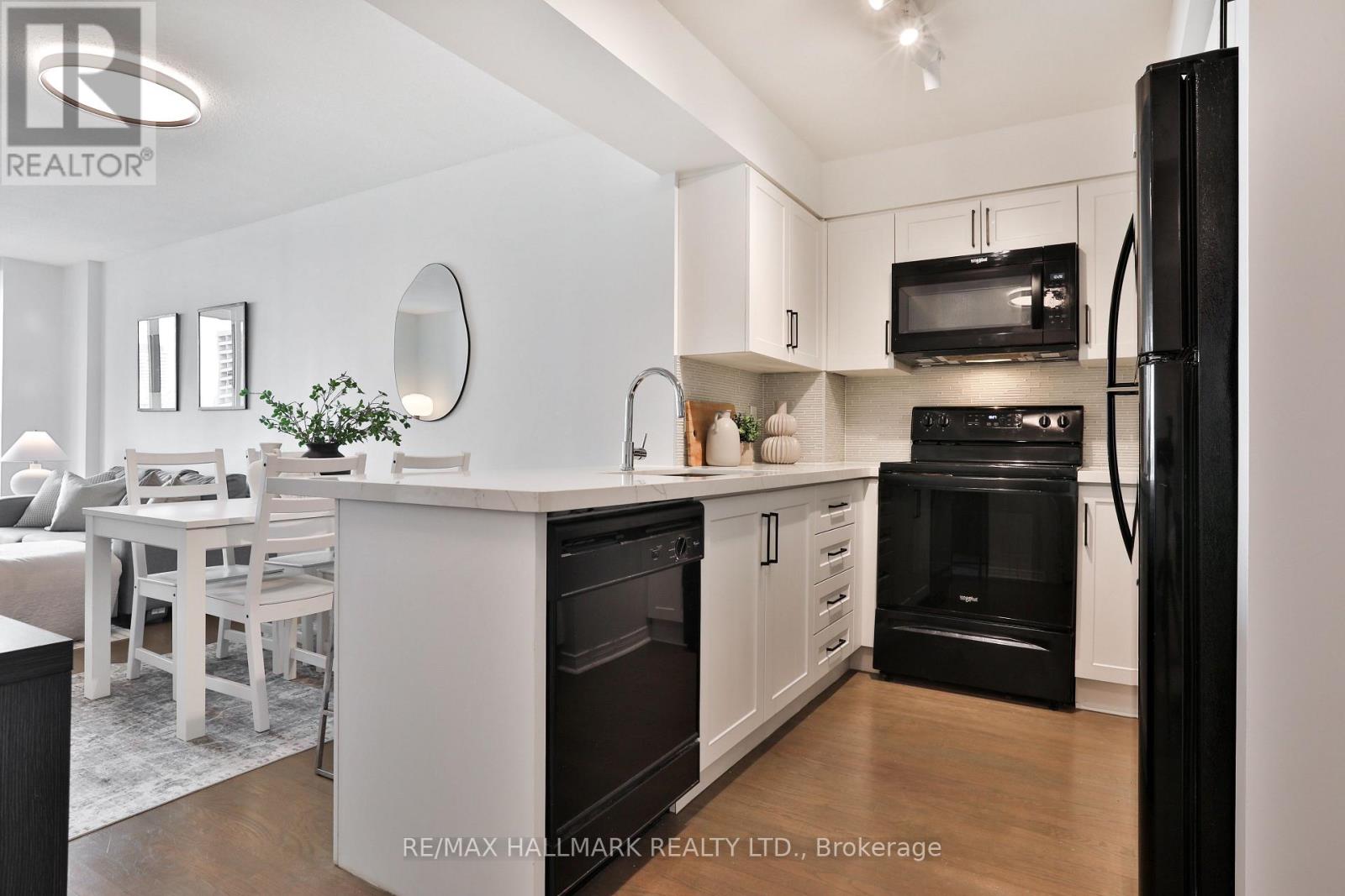 716 - 245 Davisville Avenue, Toronto, Ontario  M4S 3H4 - Photo 10 - C13758352