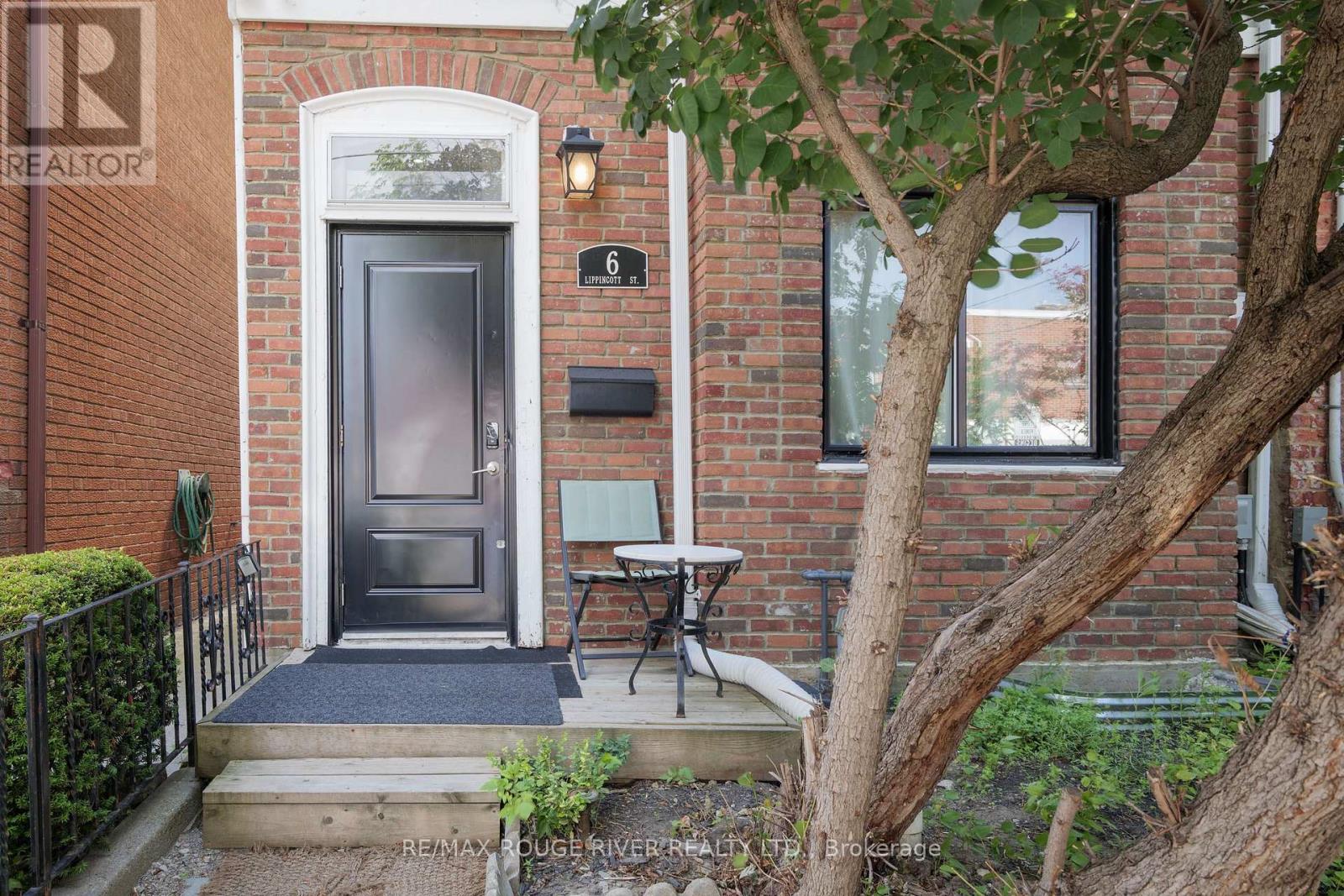 LOWER - 6 LIPPINCOTT STREET