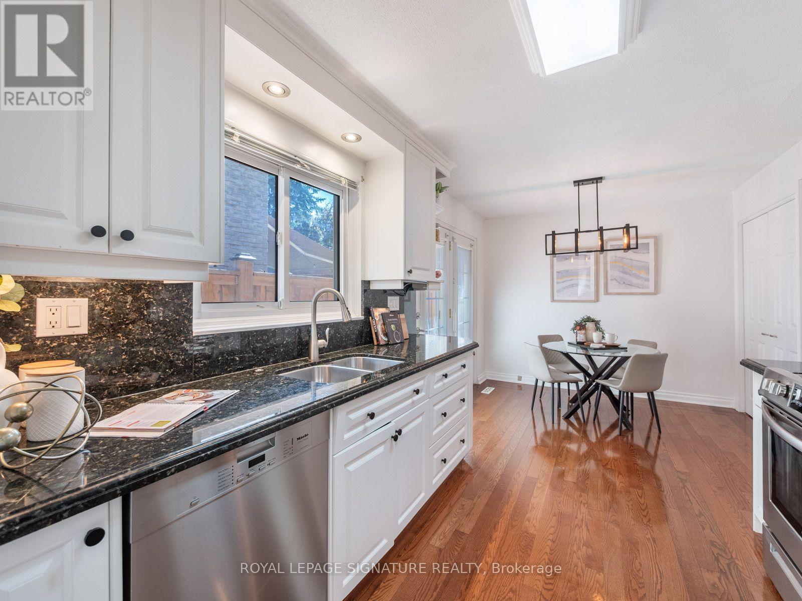 1 Rolling Meadows, Toronto, Ontario  M1C 1X8 - Photo 20 - E13758354