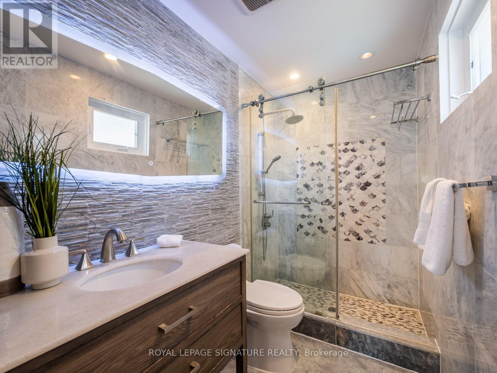 1 Rolling Meadows, Toronto, Ontario  M1C 1X8 - Photo 26 - E13758354