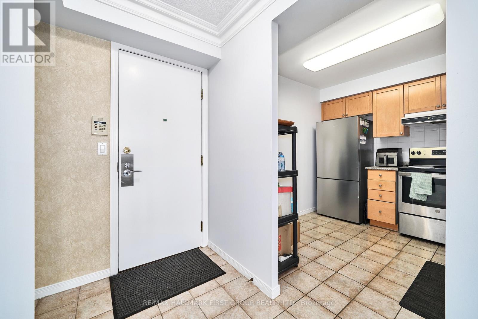 1116 - 1000 The Esplanade Road N, Pickering, Ontario  L1V 6V4 - Photo 4 - E13758372