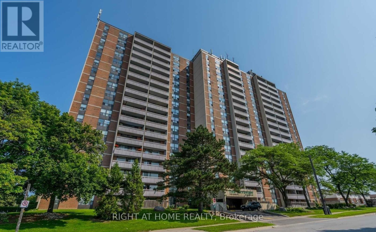 107 - 1210 RADOM STREET