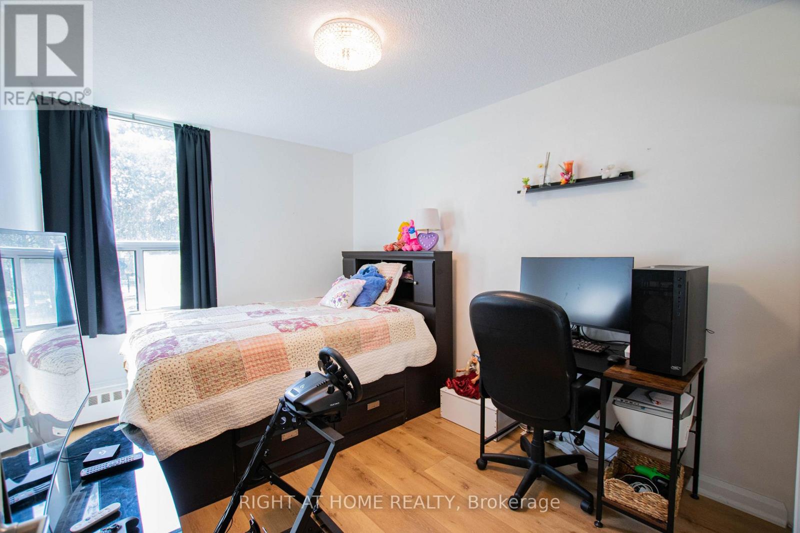 107 - 1210 Radom Street, Pickering, Ontario  L1W 2X3 - Photo 10 - E13758390
