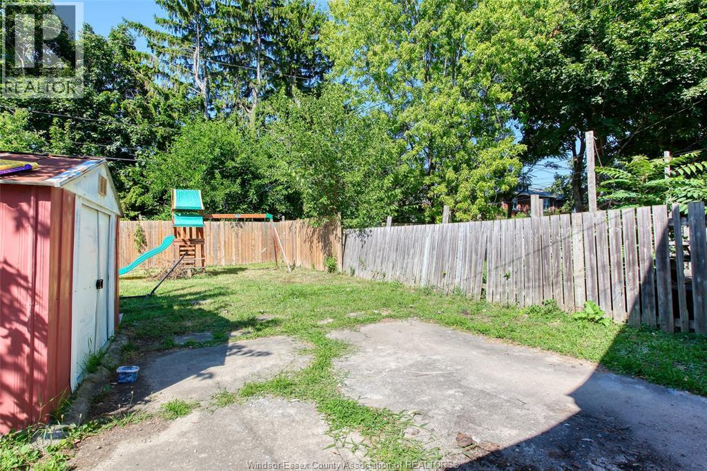 355 Bridge, Windsor, Ontario  N9B 2M3 - Photo 23 - 26021927