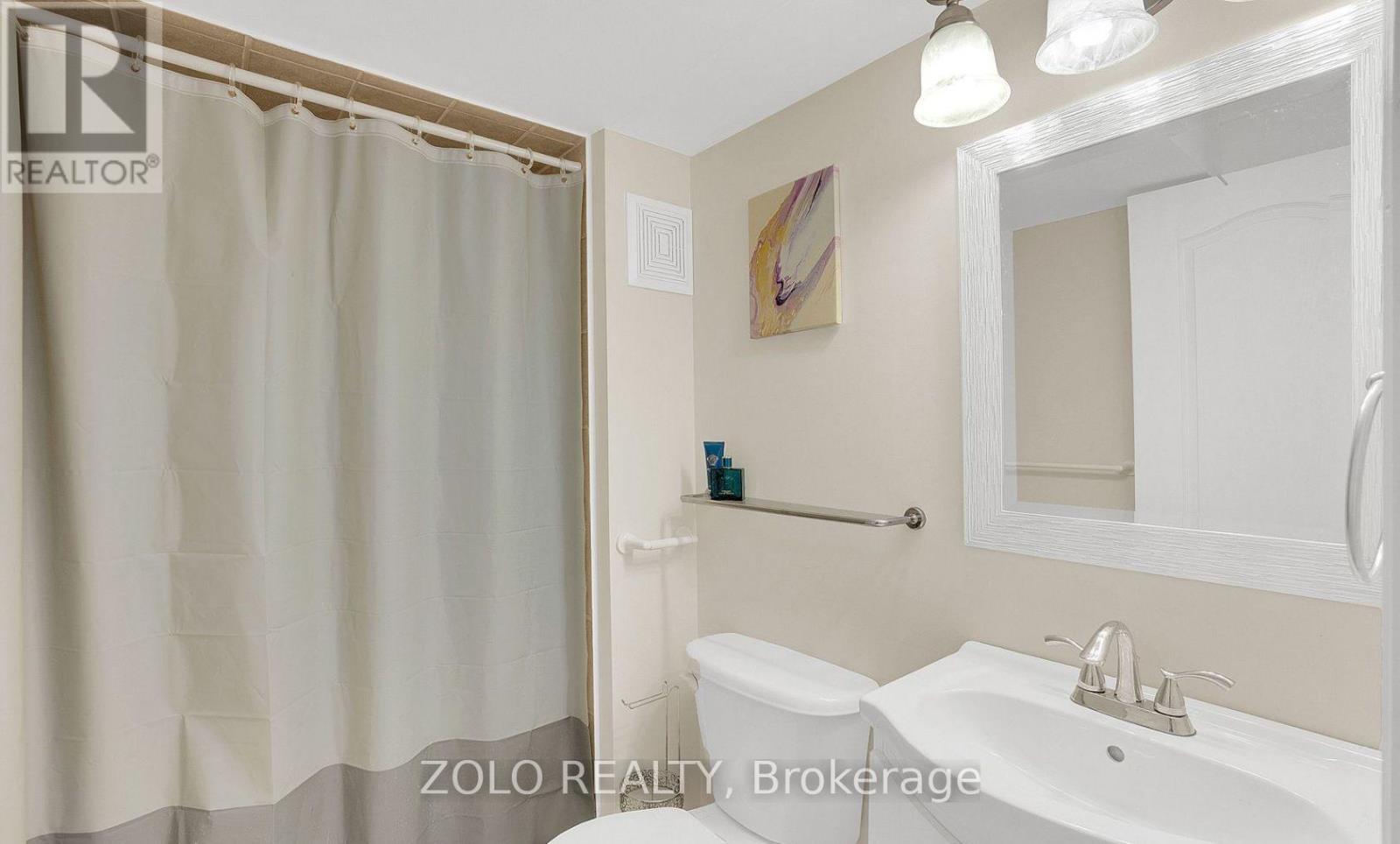 33 Walkview Crescent, Richmond Hill, Ontario  L4E 4H5 - Photo 17 - N13758348