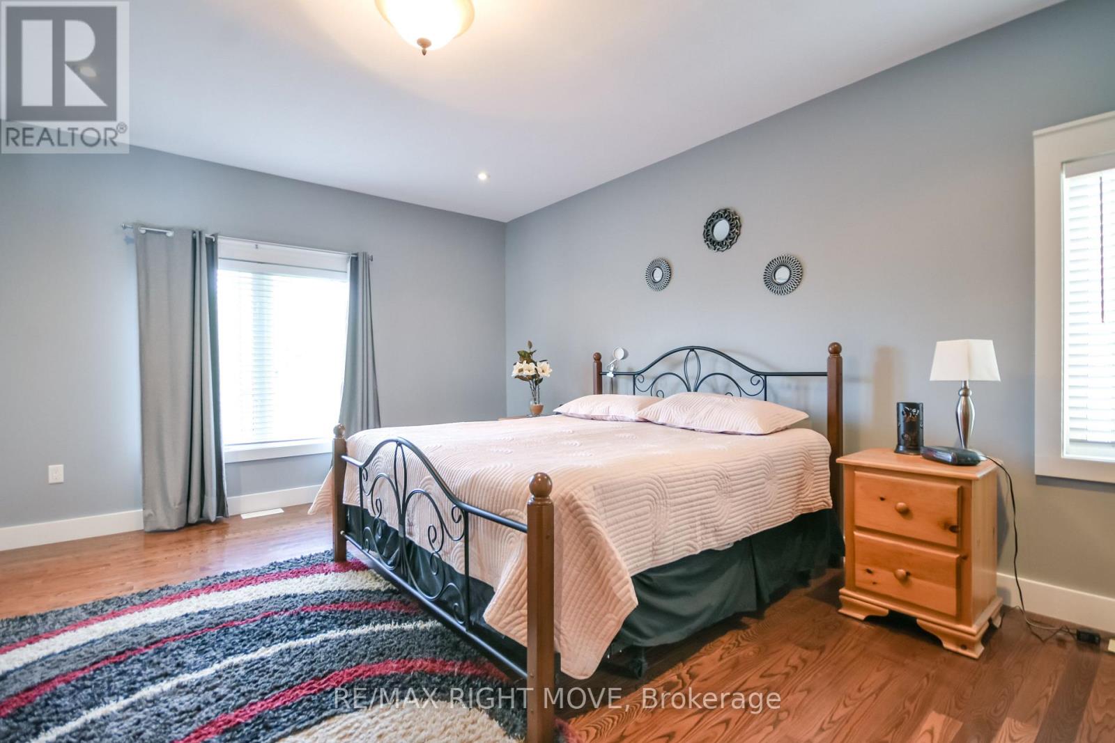 3938 Wood Avenue, Severn (West Shore), Ontario  L3V 0Y9 - Photo 21 - S13758358