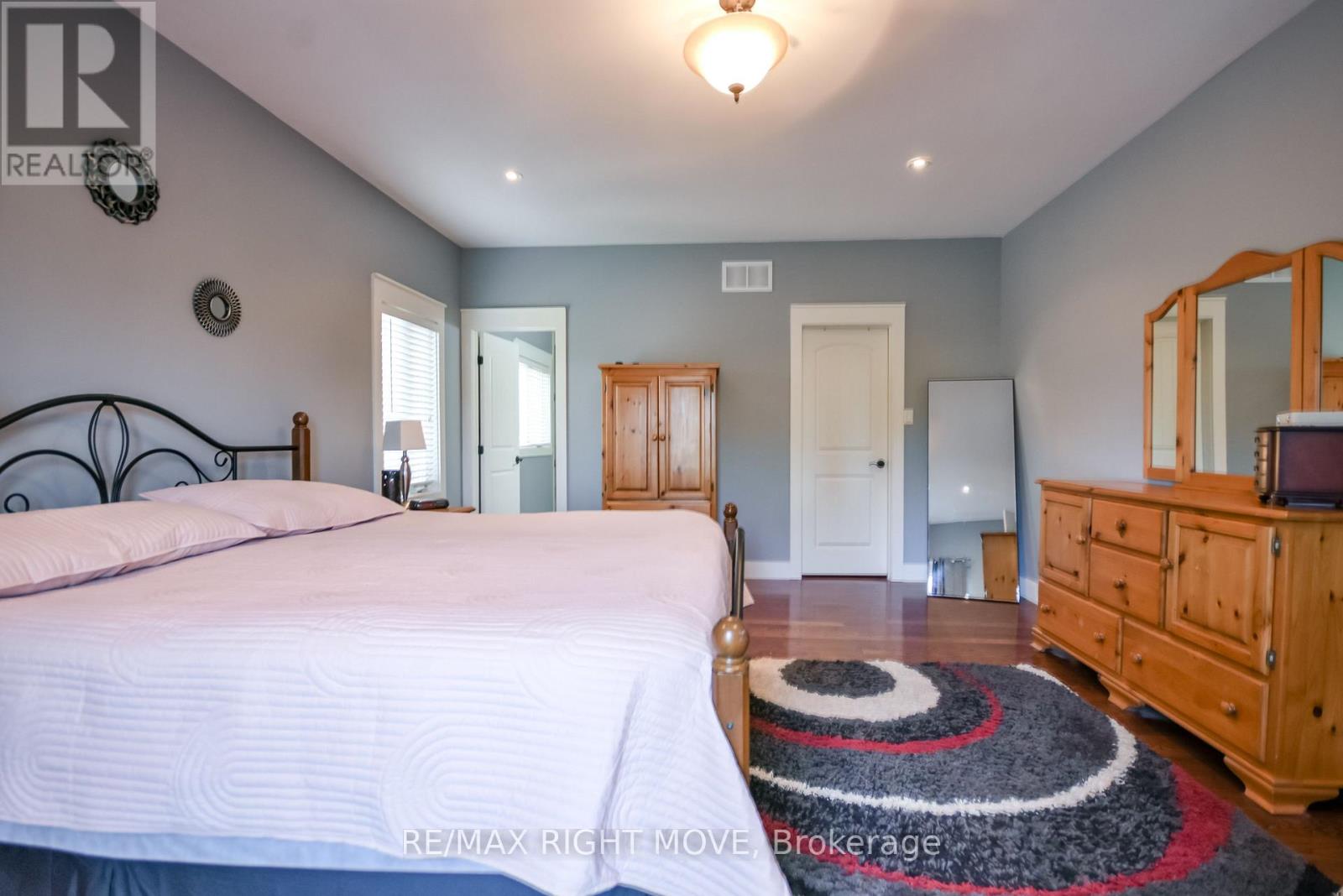 3938 Wood Avenue, Severn (West Shore), Ontario  L3V 0Y9 - Photo 22 - S13758358