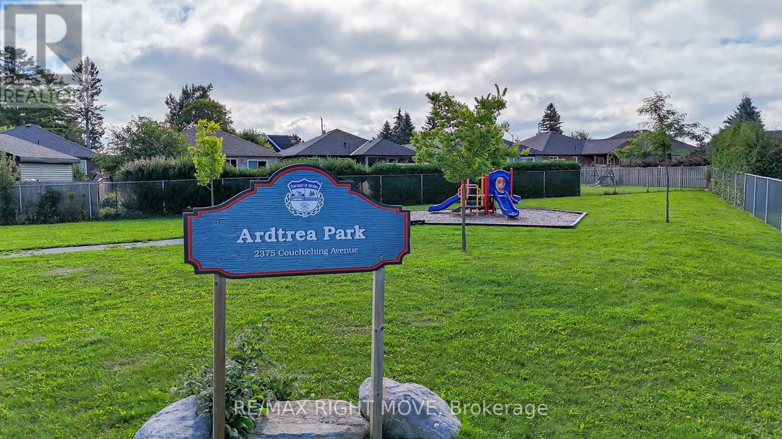 3938 Wood Avenue, Severn (West Shore), Ontario  L3V 0Y9 - Photo 45 - S13758358