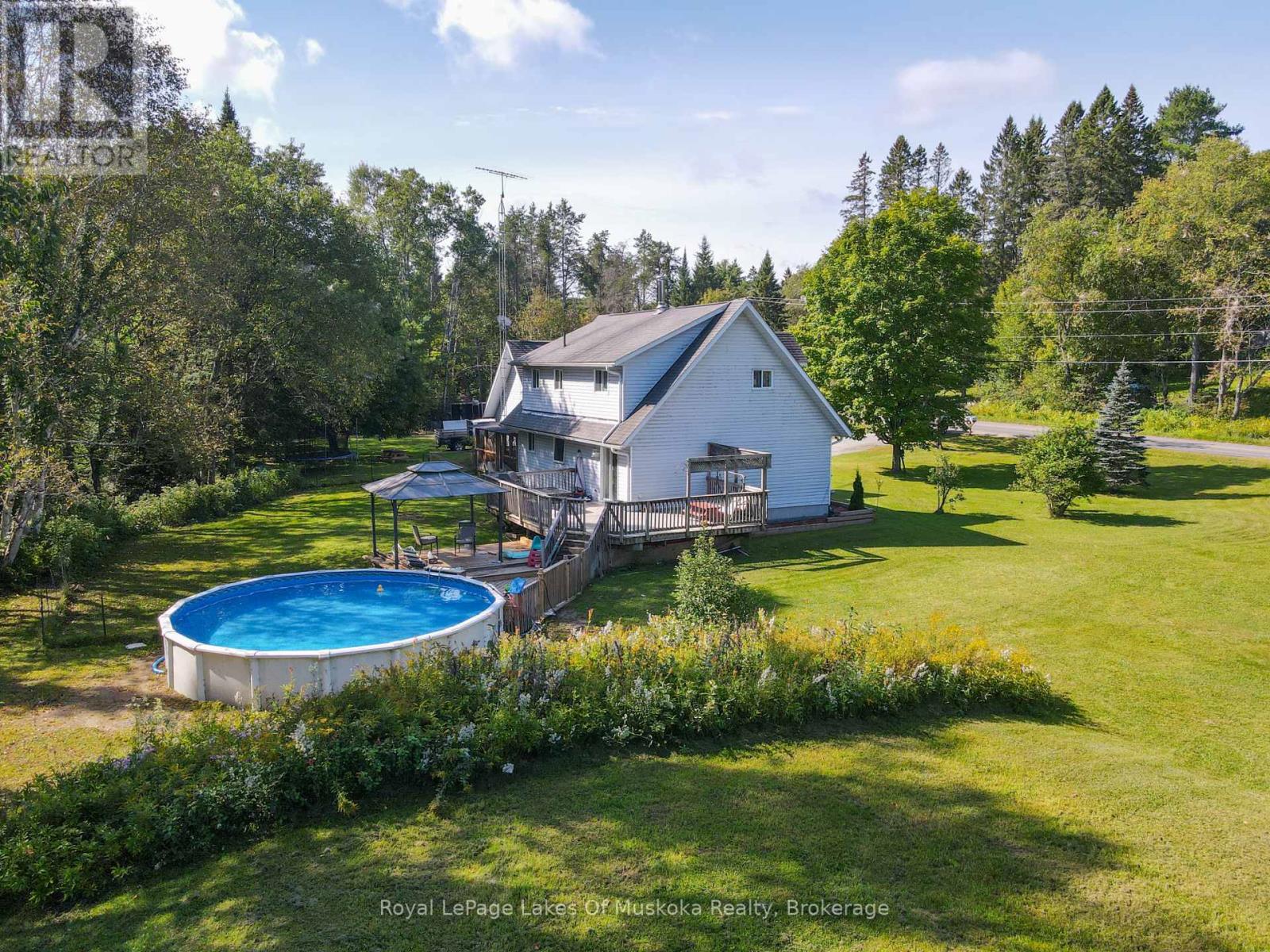 911 Deer Lake Road, Huntsville, Ontario  P0B 1L0 - Photo 2 - X13758380