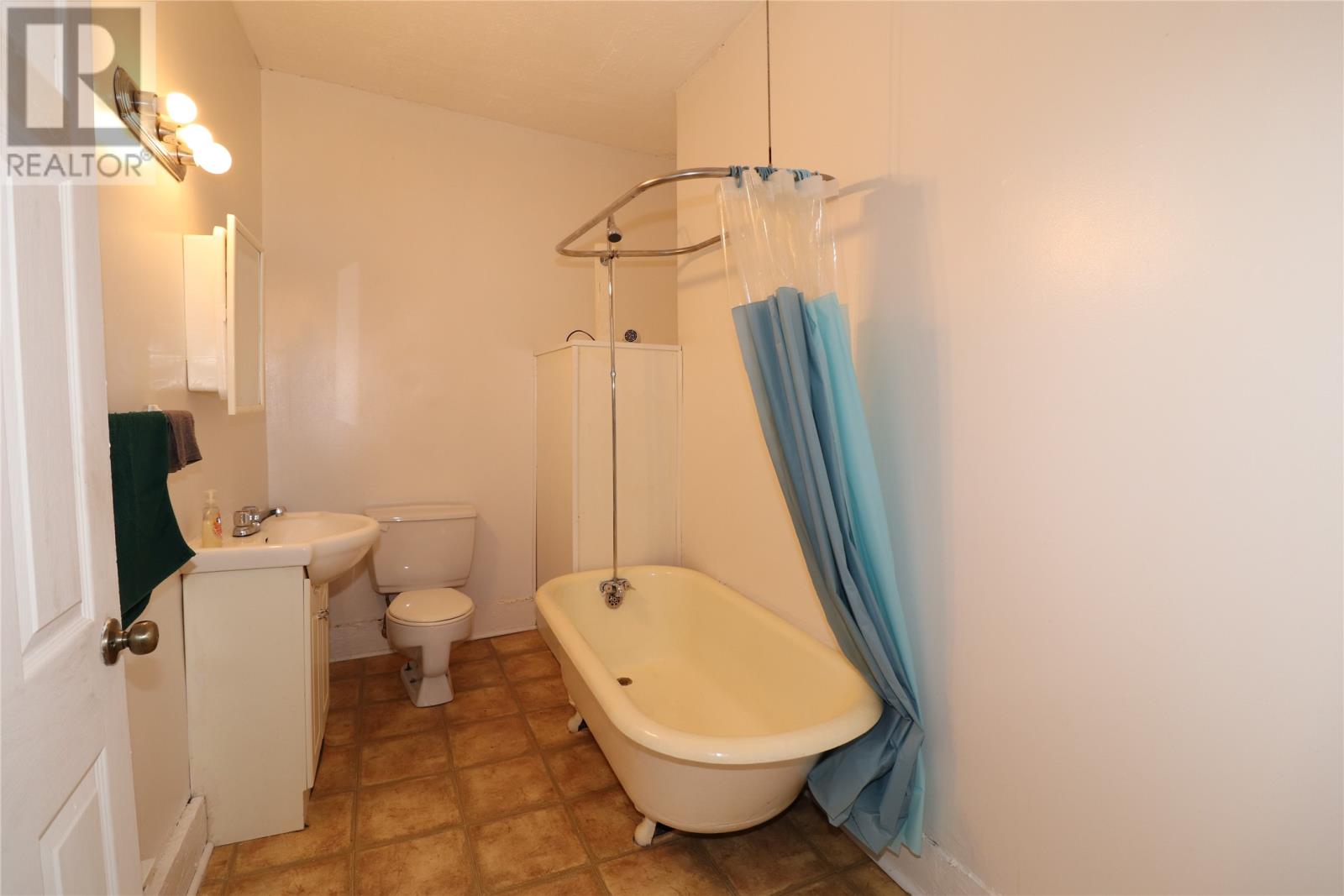 24 Barnes Road, St. John's — photo 14