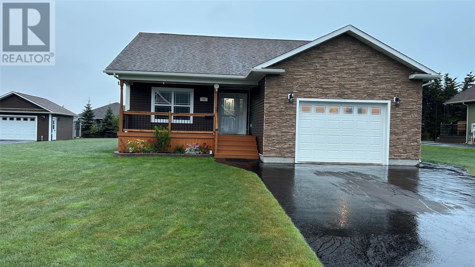 35 Orchard Lane, Kippens — photo 2