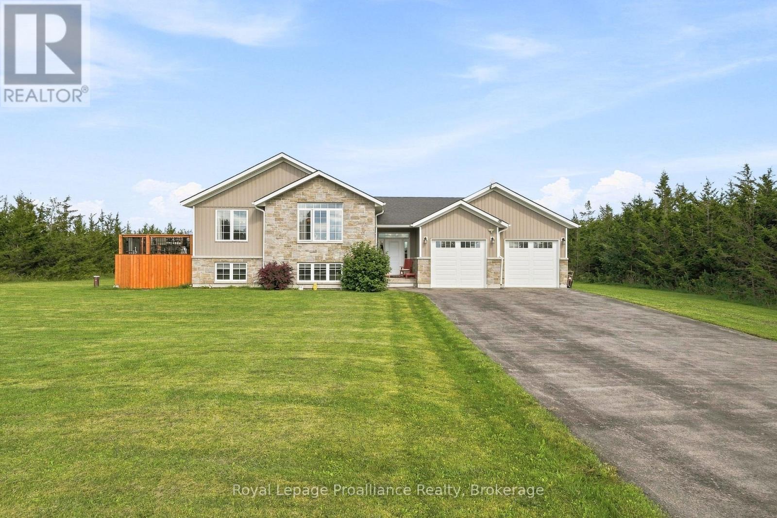 608 Mitchell Road, Belleville, Ontario  K8N 4Z6 - Photo 2 - X13758568