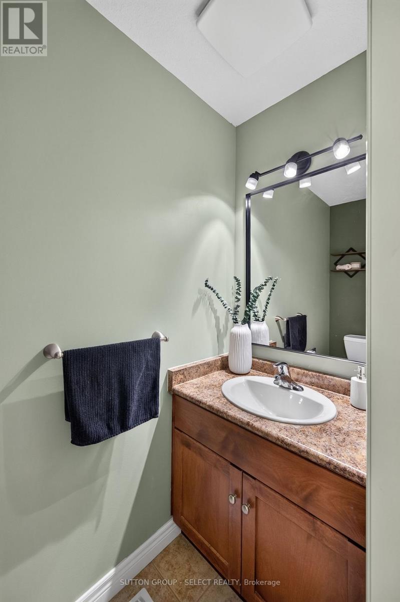 3 Fieldstone Crescent N, Middlesex Centre, Ontario  N0L 1R0 - Photo 16 - X13758482