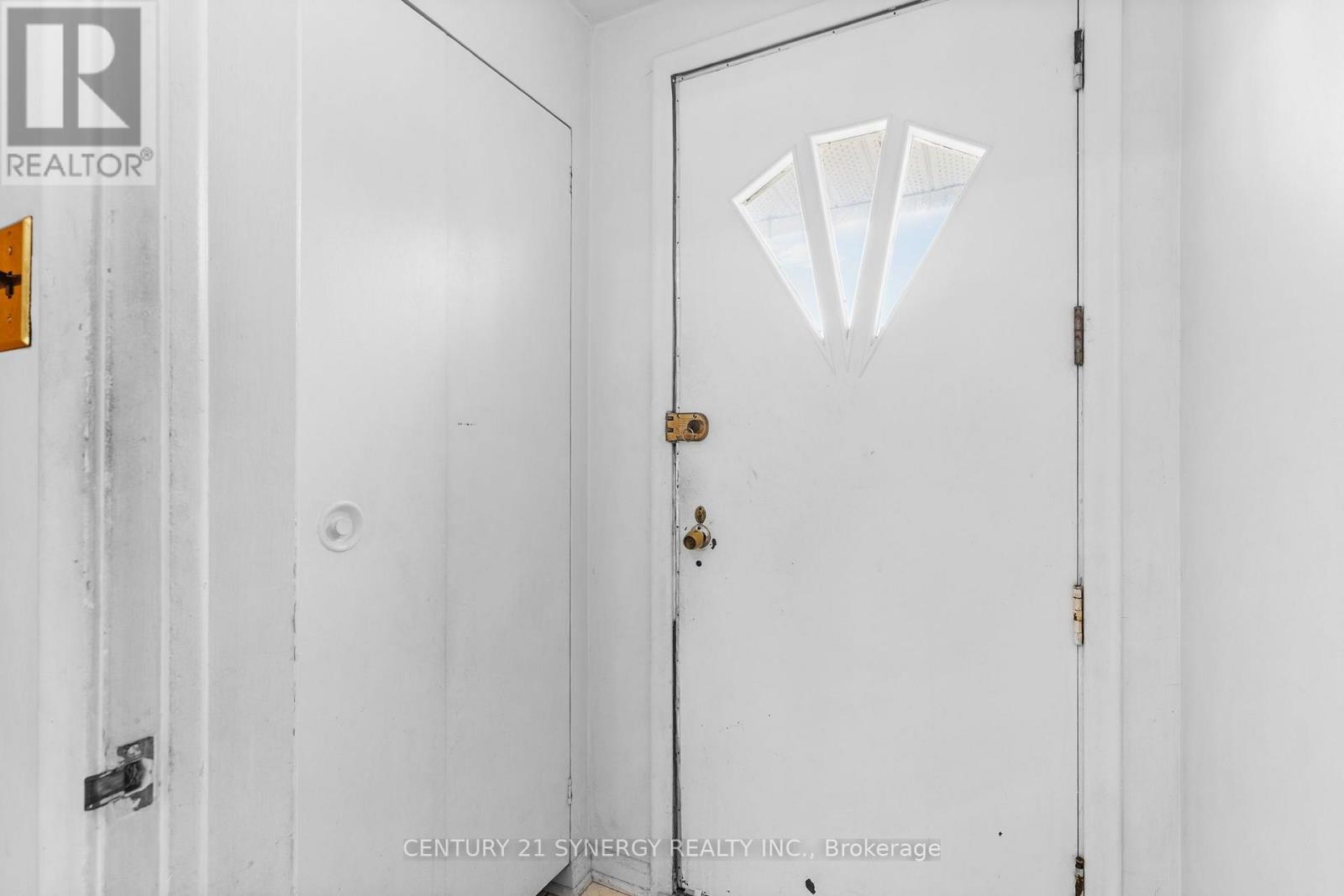 1711 Baseline Road, Ottawa, Ontario  K2C 0B6 - Photo 4 - X13758490