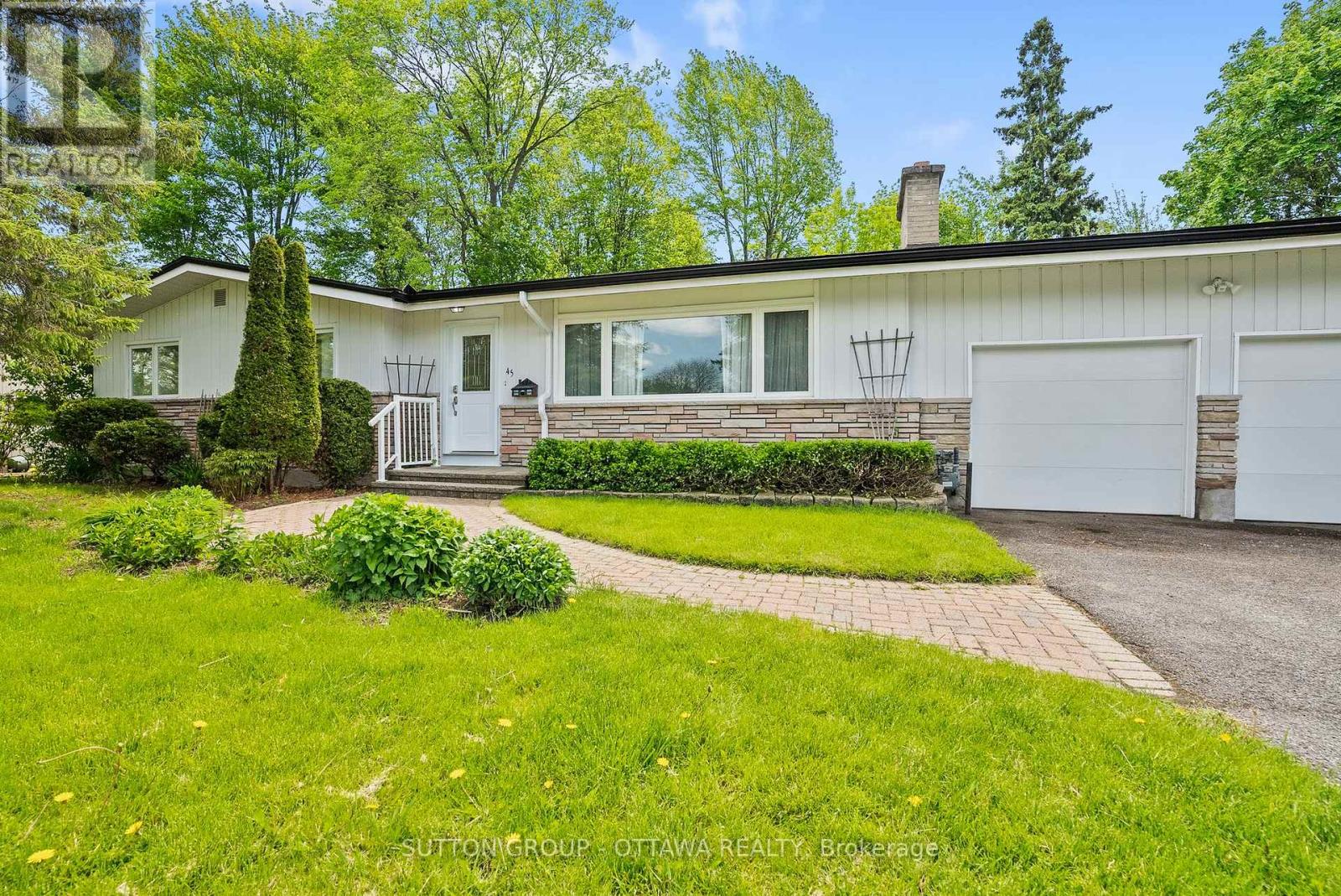 45 Larkspur Drive, Ottawa, Ontario  K2H 6K8 - Photo 2 - X13758522