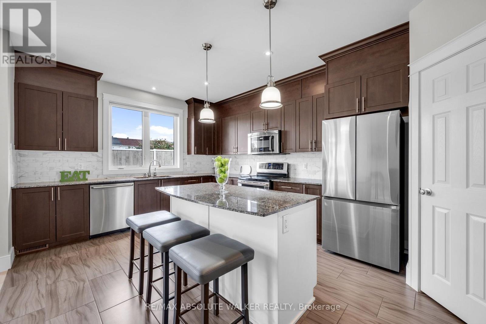 355 Nestleton Street, Ottawa, Ontario  K4A 0W2 - Photo 3 - X13758578