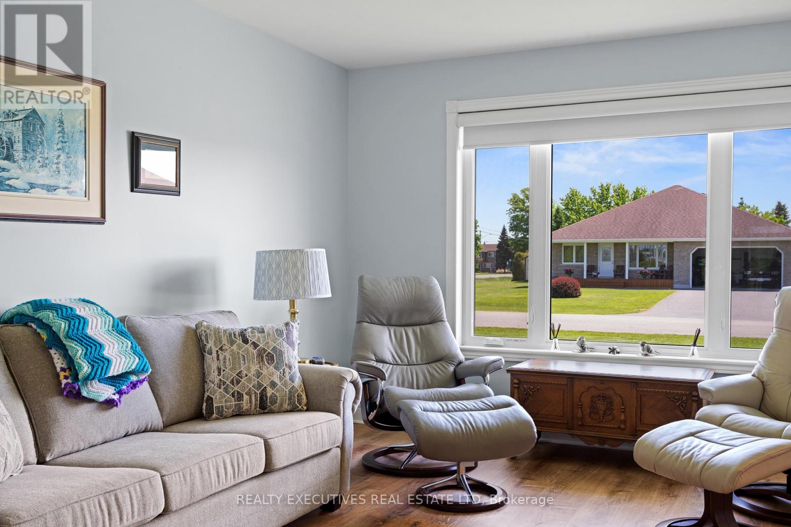 10727 West End Terrace, South Dundas, Ontario  K0E 1K0 - Photo 4 - X13758470