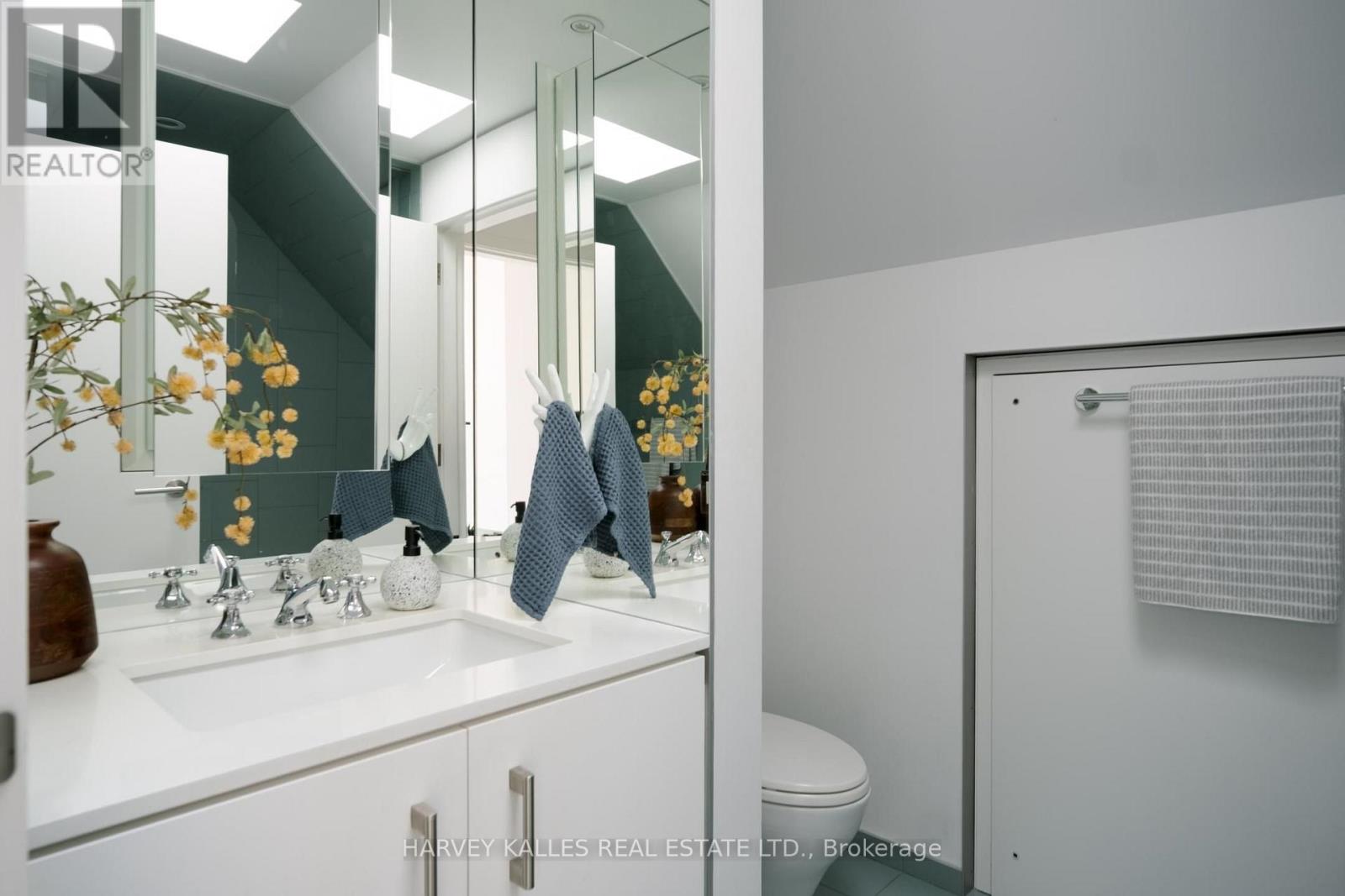 37 Woodlawn Avenue E, Toronto, Ontario  M4T 1B9 - Photo 26 - C13758458