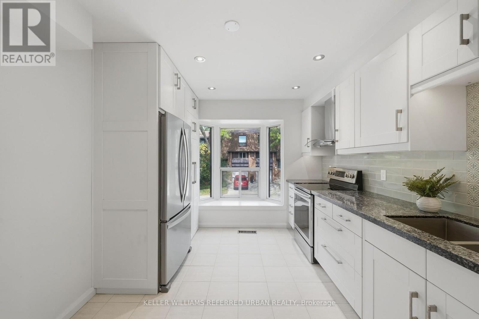 28 - 11 Gypsy Rose Way, Toronto, Ontario  M2N 5Y8 - Photo 16 - C13758468