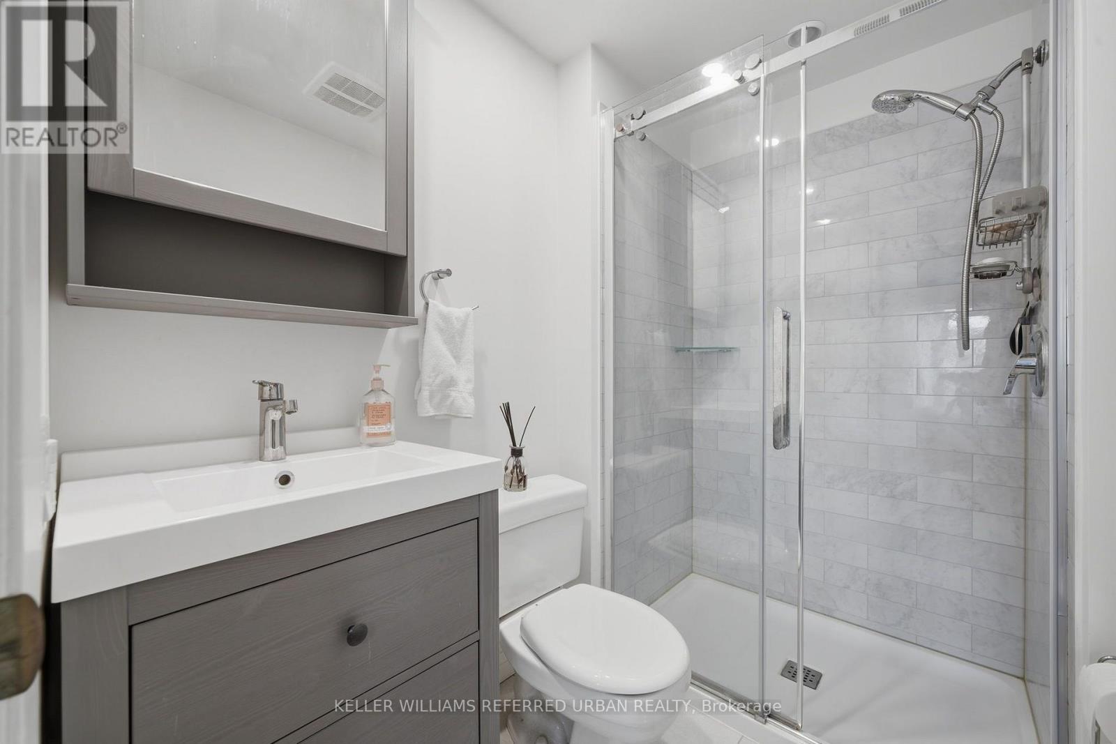 28 - 11 Gypsy Rose Way, Toronto, Ontario  M2N 5Y8 - Photo 24 - C13758468