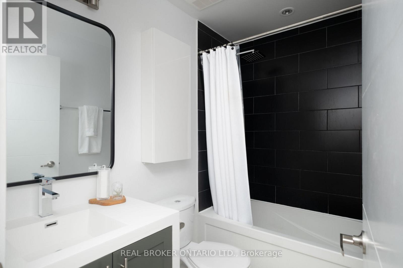 407 - 205 Manning Avenue, Toronto, Ontario  M6J 0E2 - Photo 3 - C13758532