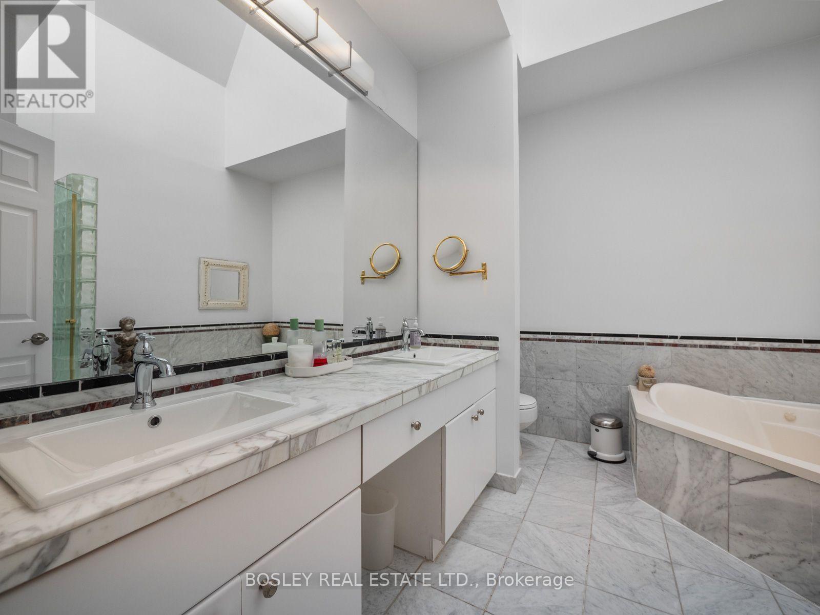 10 De Savery Crescent, Toronto, Ontario  M4S 2L2 - Photo 27 - C13758554