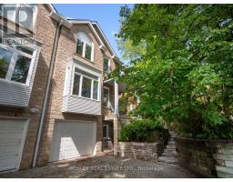 10 DE SAVERY CRESCENT, Toronto, Ontario