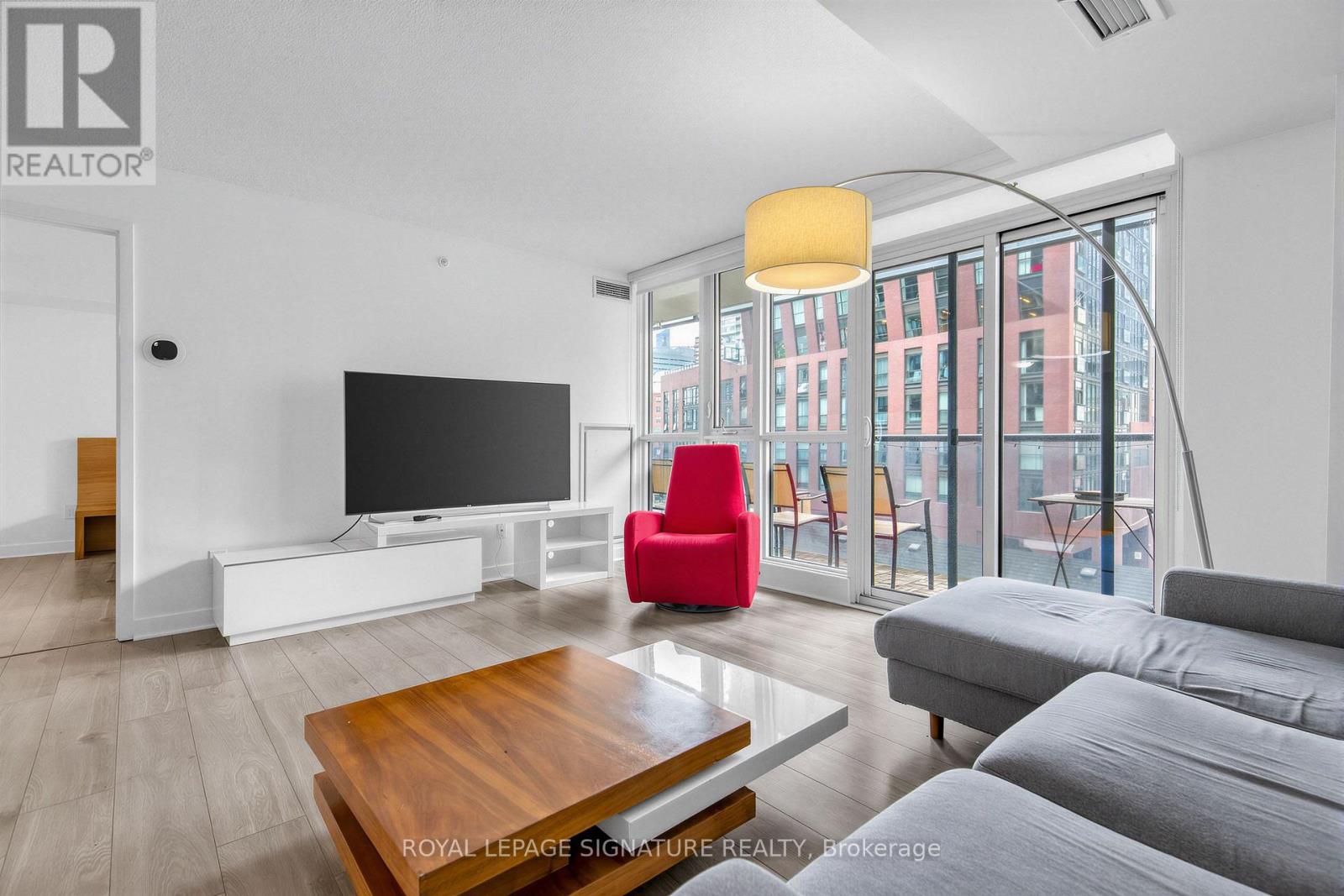 414 - 295 Adelaide Street W, Toronto, Ontario  M5V 0L4 - Photo 12 - C13758596