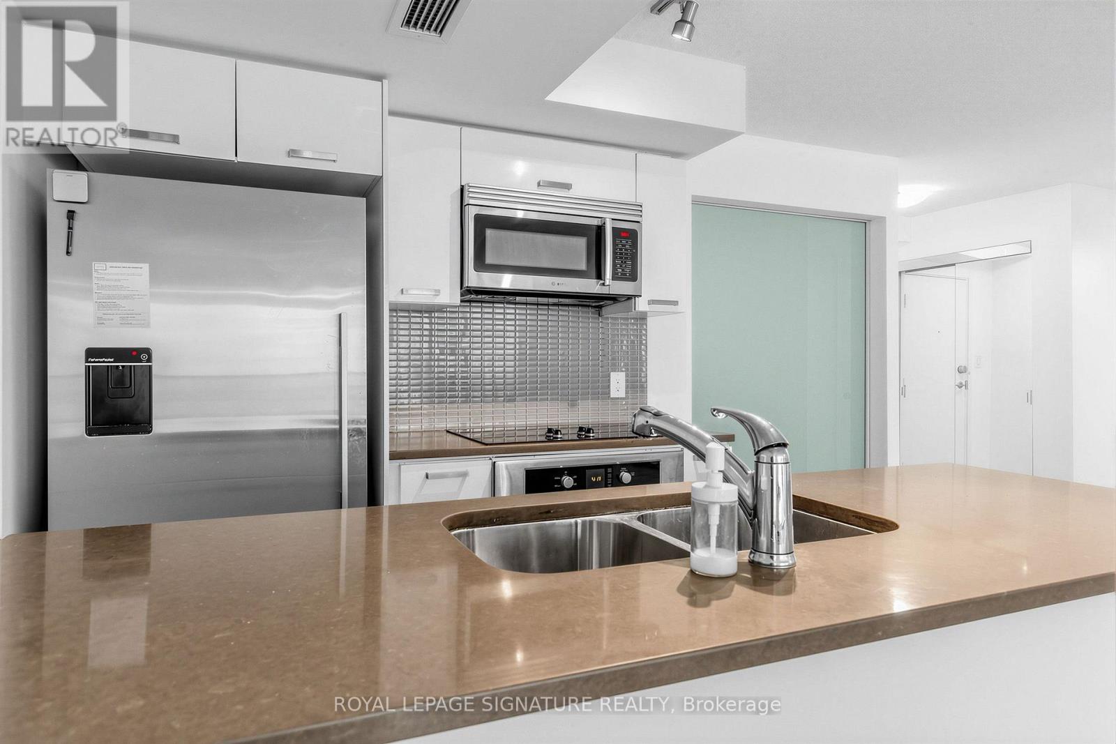 414 - 295 Adelaide Street W, Toronto, Ontario  M5V 0L4 - Photo 6 - C13758596