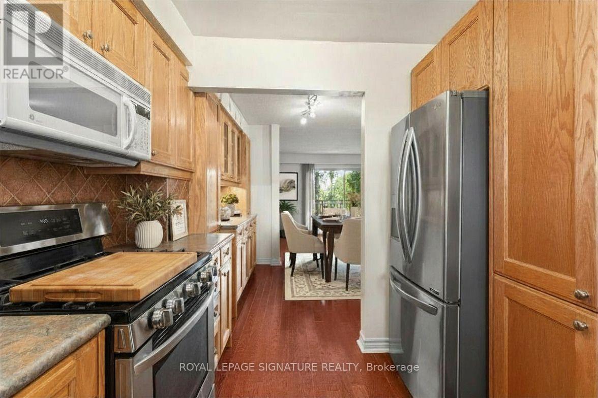 42 - 580 Eyer Drive, Pickering, Ontario  L1W 3B7 - Photo 5 - E13758504