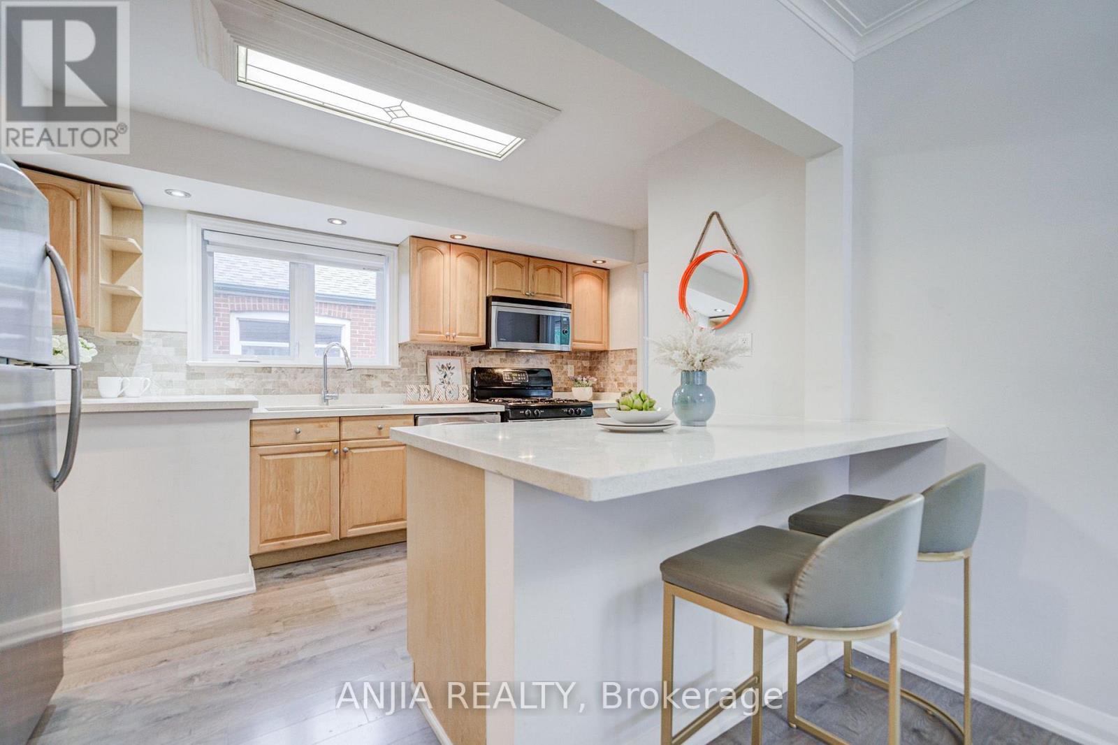 91 Canlish Road, Toronto, Ontario  M1P 1S8 - Photo 10 - E13758548