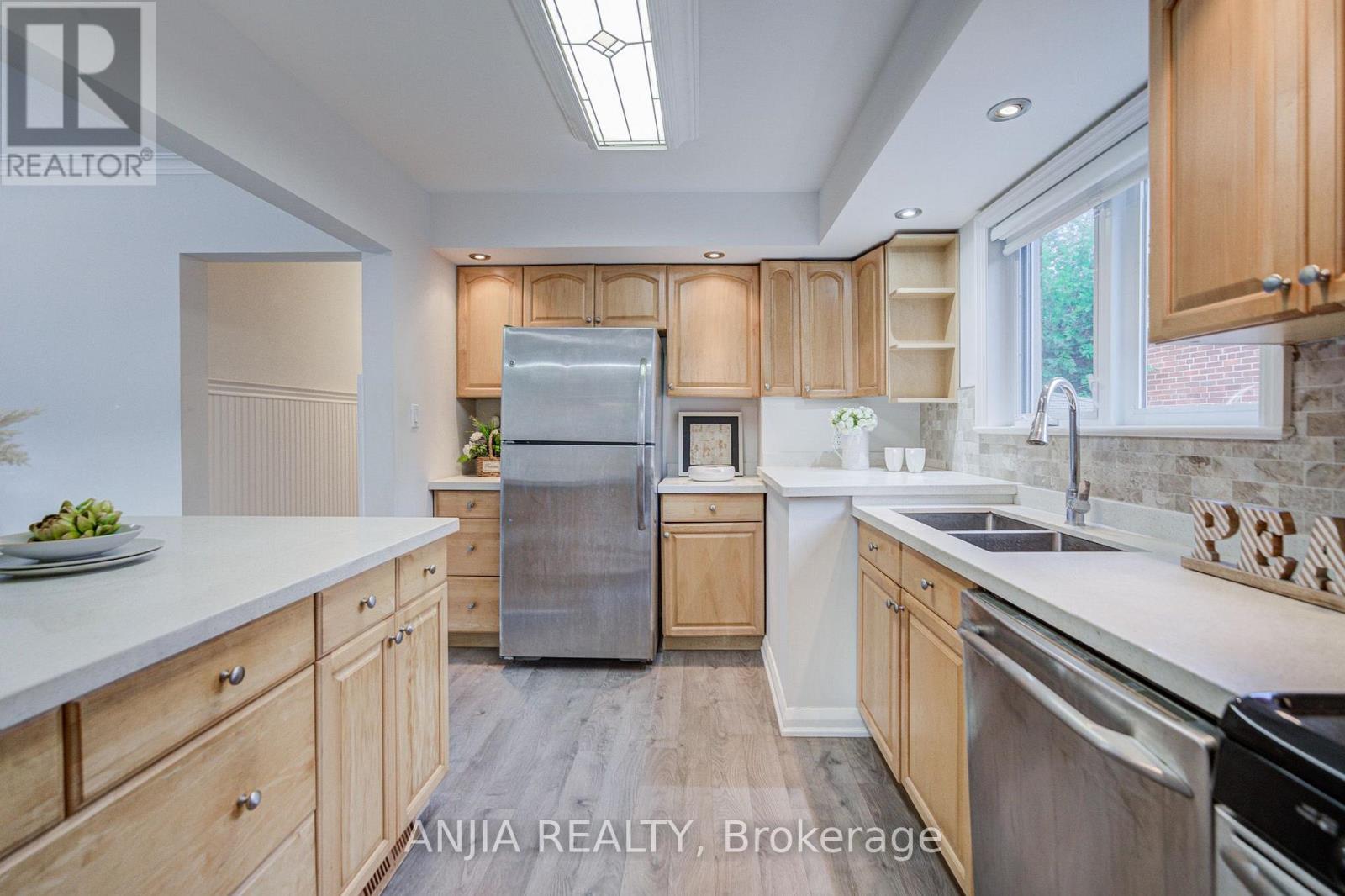 91 Canlish Road, Toronto, Ontario  M1P 1S8 - Photo 17 - E13758548