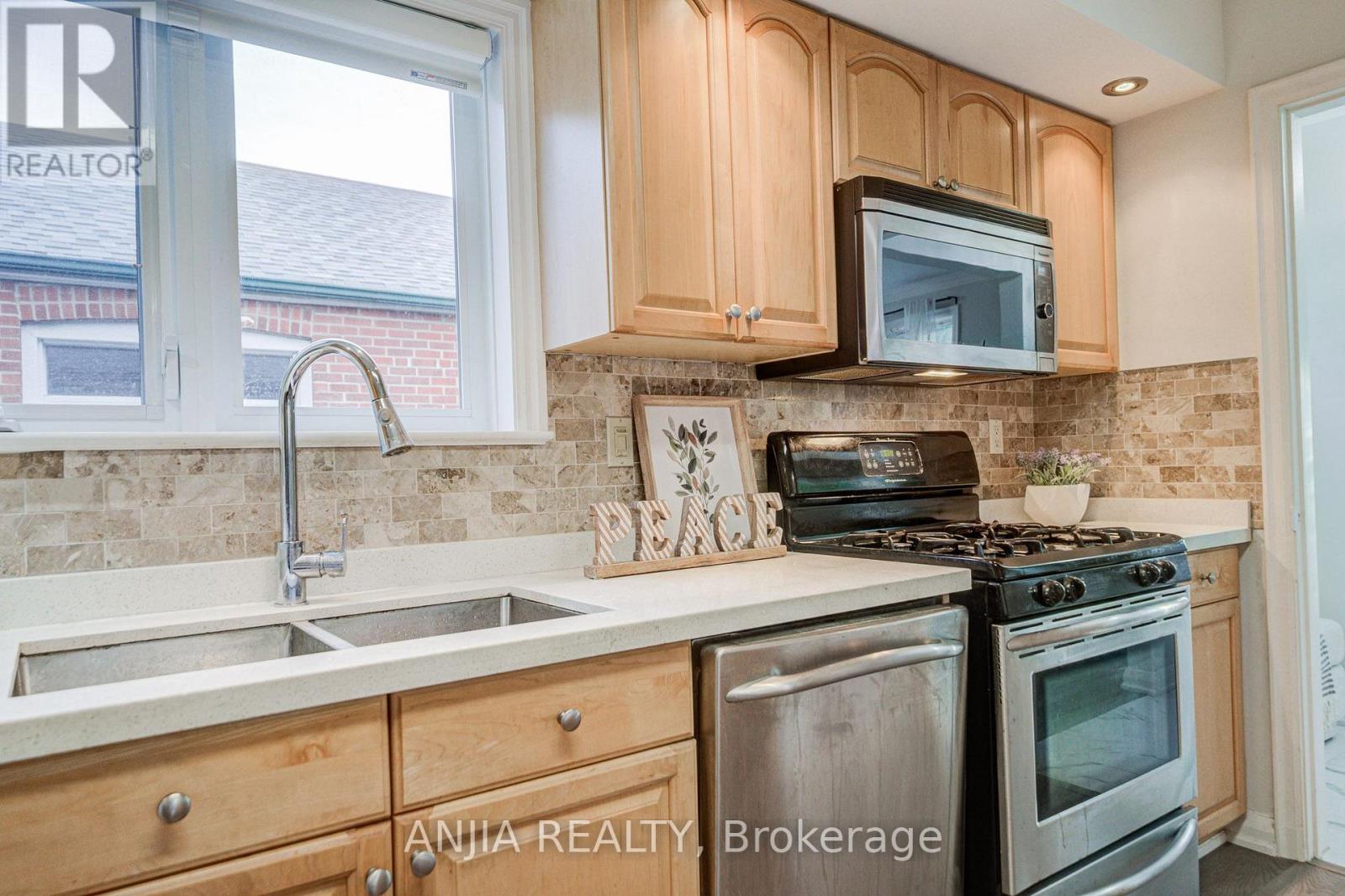 91 Canlish Road, Toronto, Ontario  M1P 1S8 - Photo 20 - E13758548