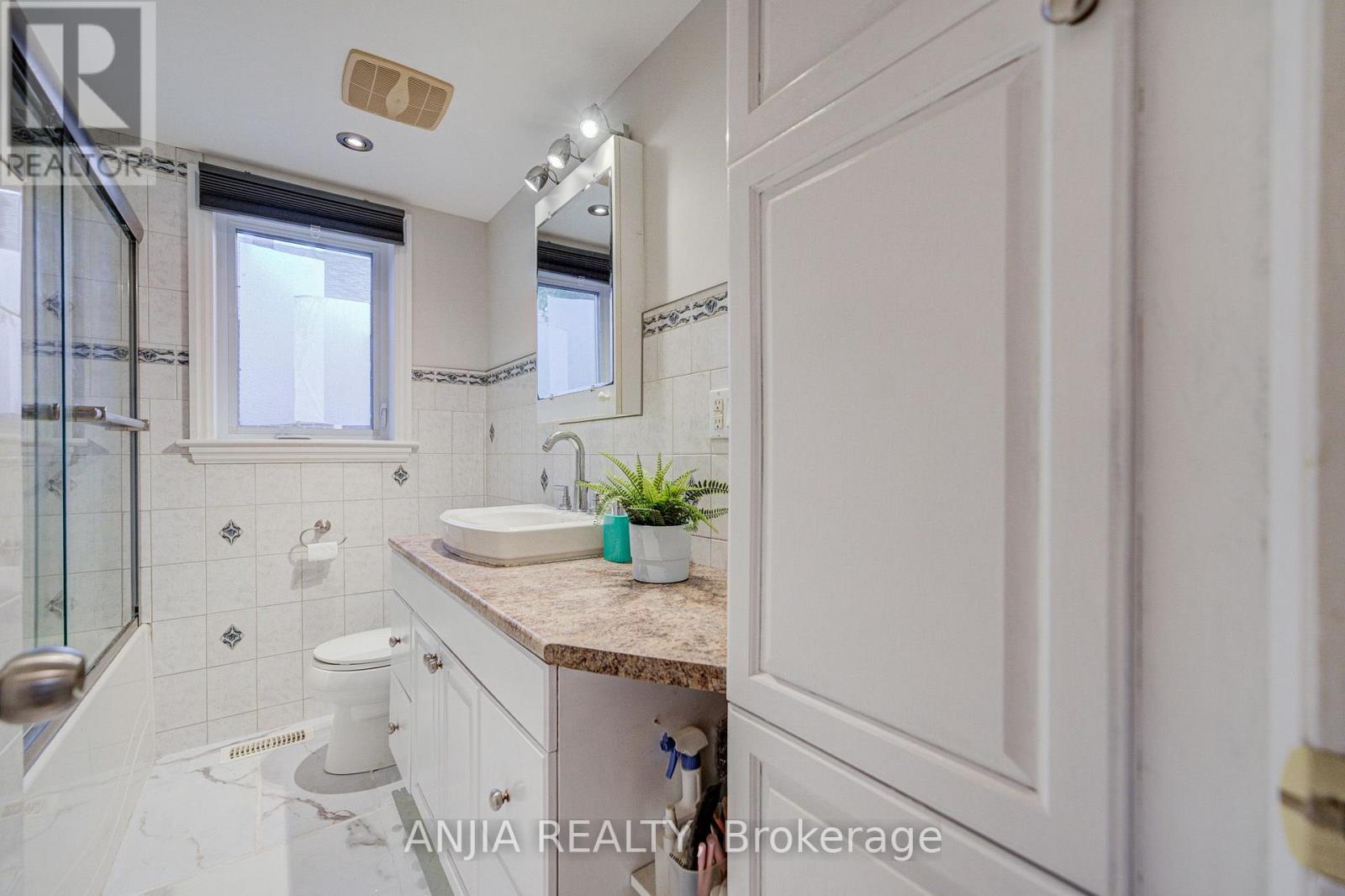 91 Canlish Road, Toronto, Ontario  M1P 1S8 - Photo 25 - E13758548