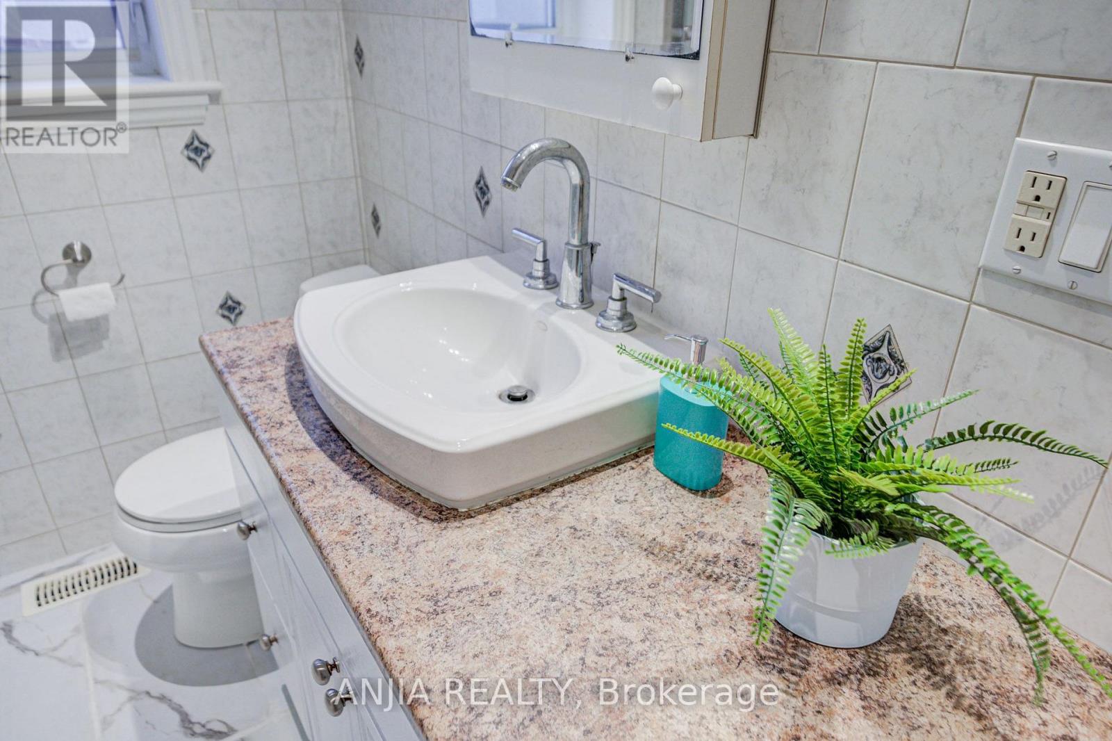 91 Canlish Road, Toronto, Ontario  M1P 1S8 - Photo 27 - E13758548