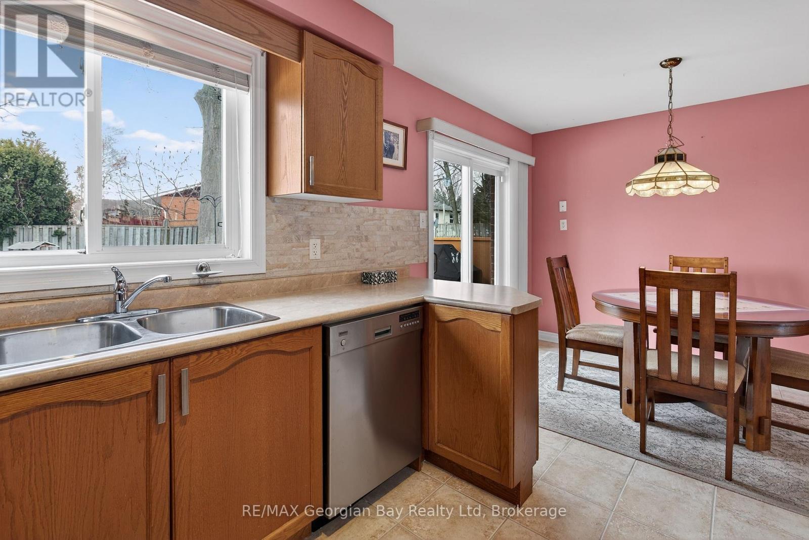 495 Shewfelt Crescent, Midland, Ontario  L4R 5N8 - Photo 9 - S13758512