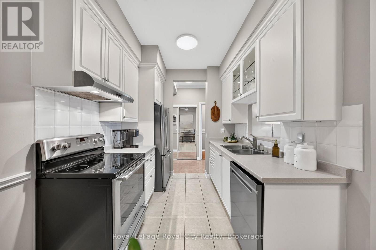 403 - 1 Belvedere Court, Brampton (Downtown Brampton), Ontario  L6V 4M6 - Photo 17 - W13758454