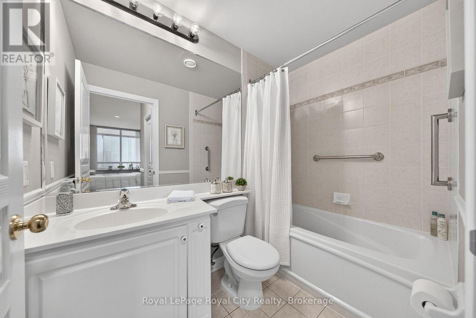 403 - 1 Belvedere Court, Brampton (Downtown Brampton), Ontario  L6V 4M6 - Photo 24 - W13758454