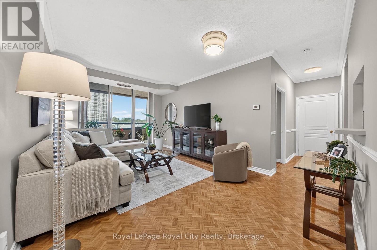 403 - 1 Belvedere Court, Brampton (Downtown Brampton), Ontario  L6V 4M6 - Photo 6 - W13758454