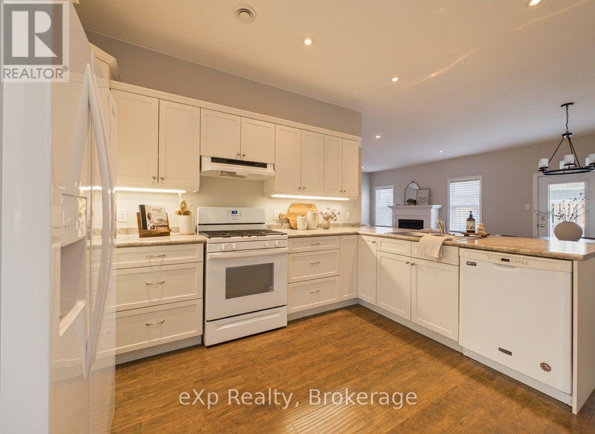 Unit 20 - 246 Grey Street E, Saugeen Shores, Ontario  N0H 2L0 - Photo 7 - X13758444