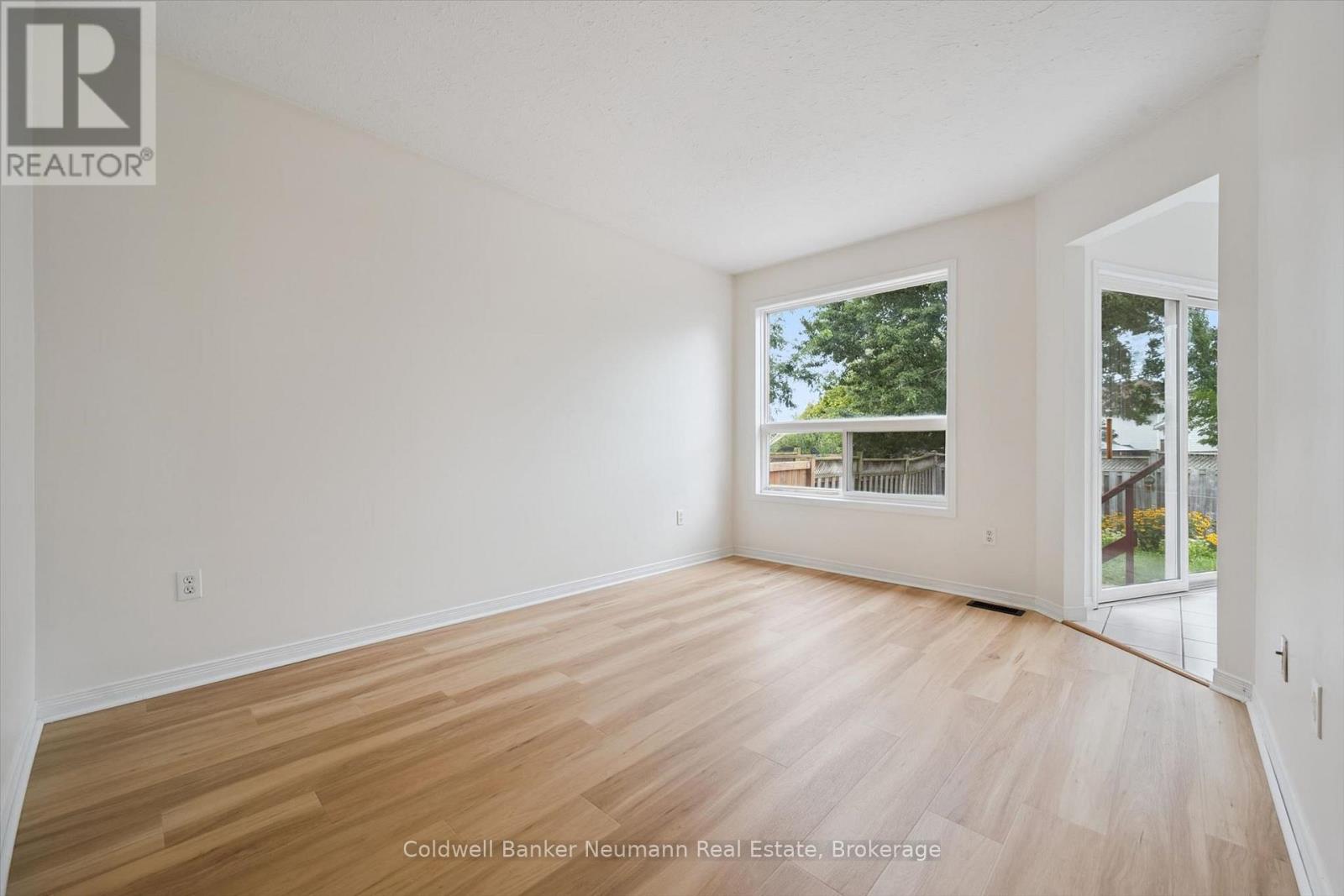 24 Lee Street, Guelph (Grange Road), Ontario  N1E 7H1 - Photo 12 - X13758476