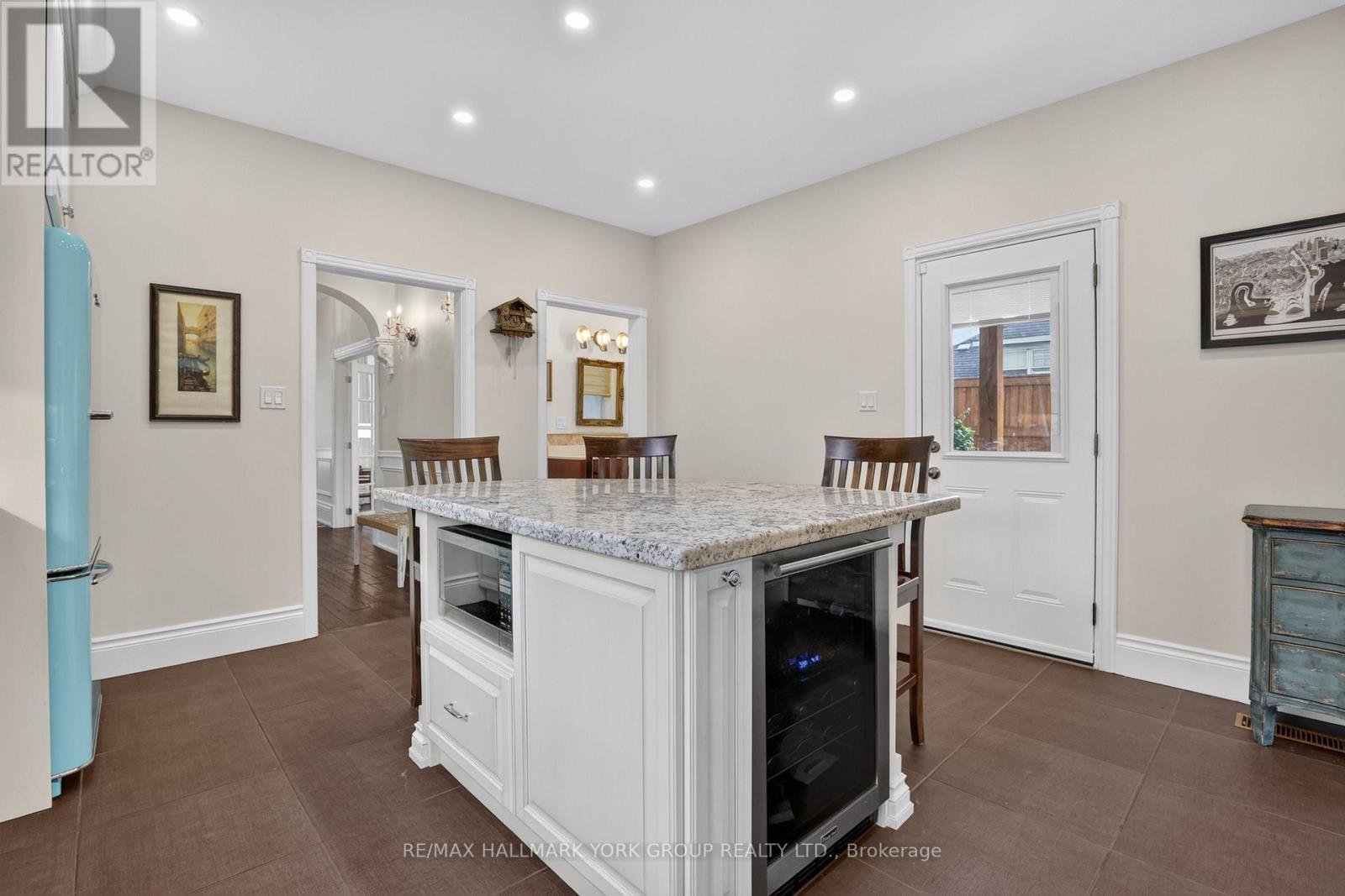 150 Lorne Avenue, Newmarket, Ontario  L3Y 4J7 - Photo 14 - N13758492