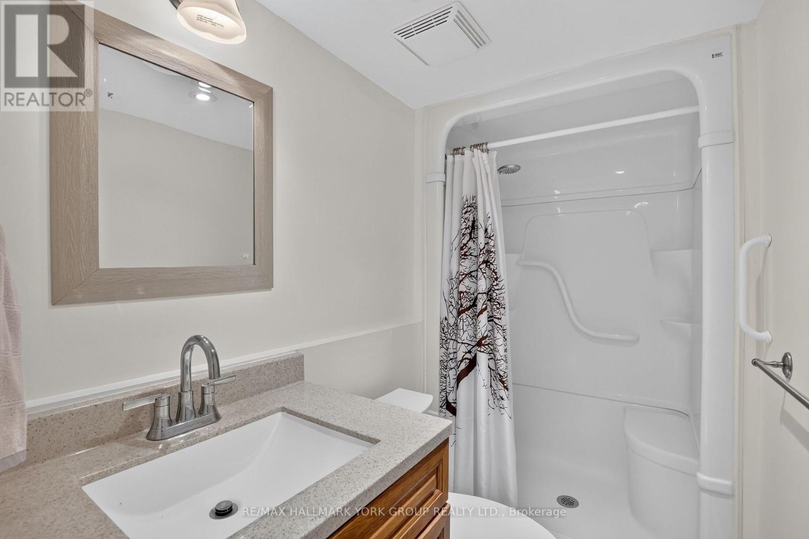 150 Lorne Avenue, Newmarket, Ontario  L3Y 4J7 - Photo 32 - N13758492