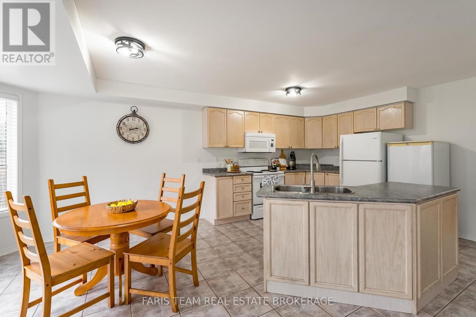 28 Mccurdy Drive, New Tecumseth (Tottenham), Ontario  L0G 1W0 - Photo 5 - N13758506