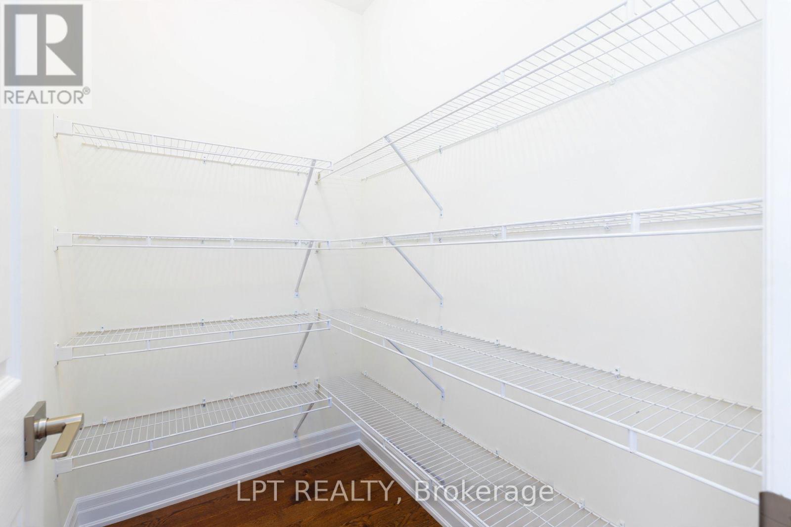 32 Max Bulmer Court, Georgina, Ontario L3X 3J9 - Photo 12 - N13758534