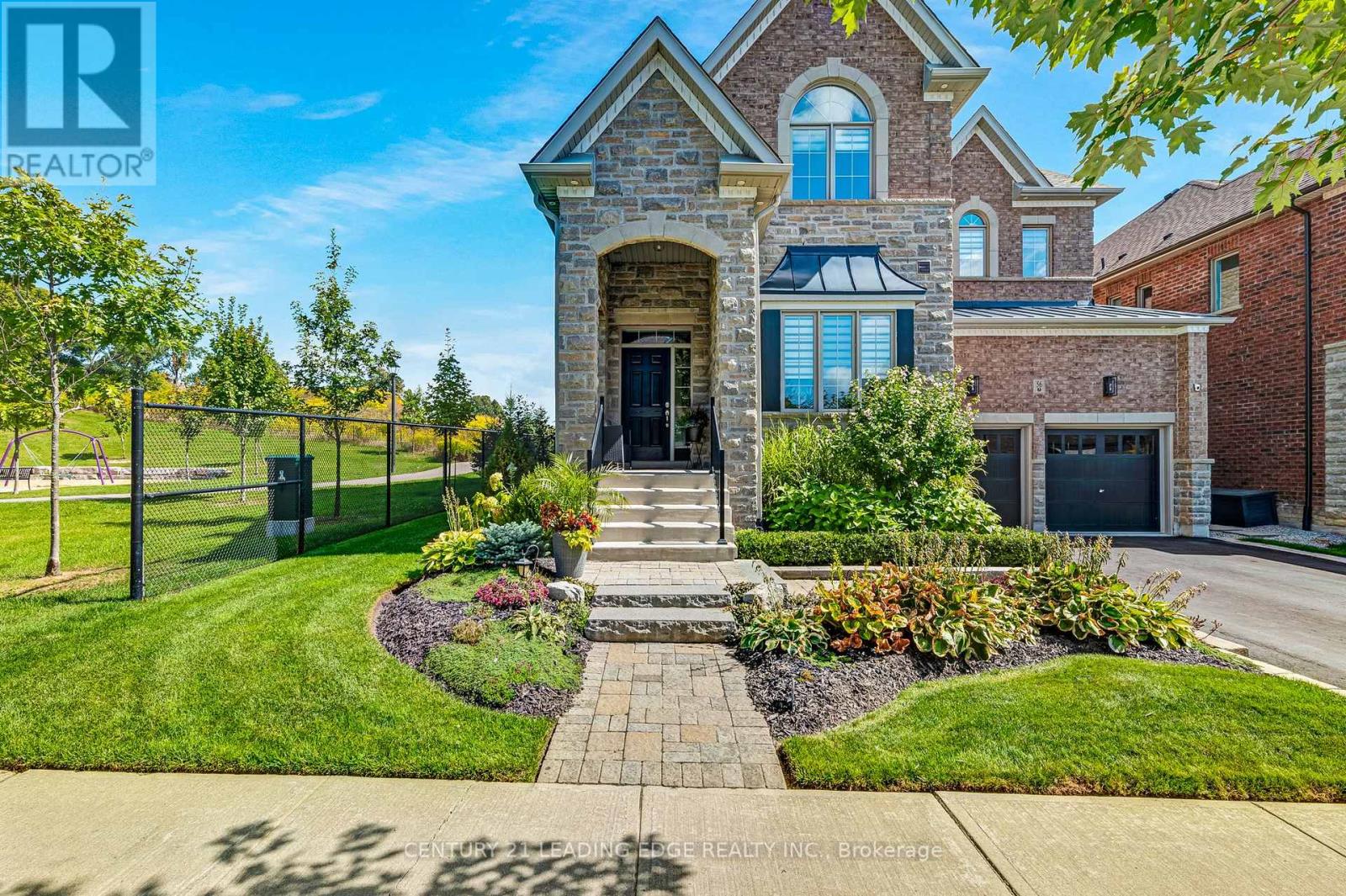 56 WALTER TUNNY CRESCENT, East Gwillimbury, Ontario